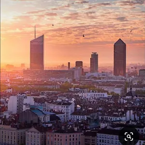 https://cocon-chic.hotels-rhonealpes.com